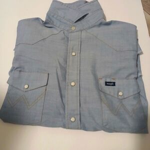 WRANGLER WESTERN BUTTON UP | Size L- 17 | light blue